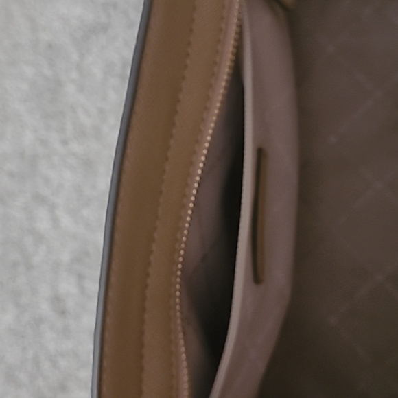 Tan Michael Kors leather tote bag - Picture 4 of 14